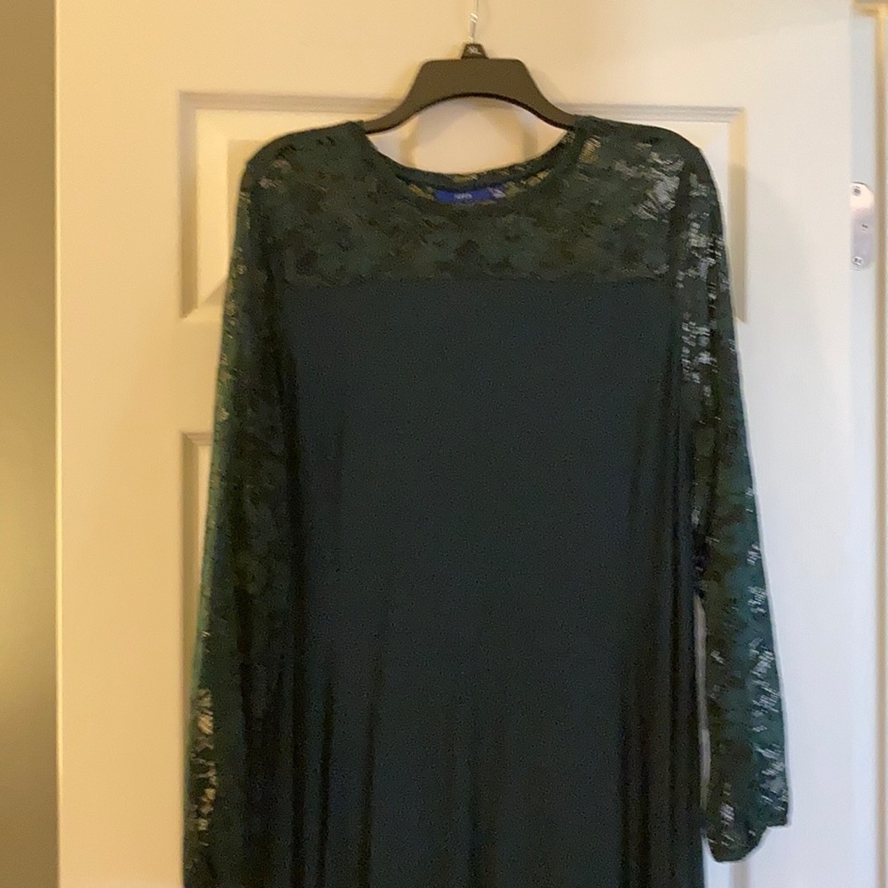 Green lace dress